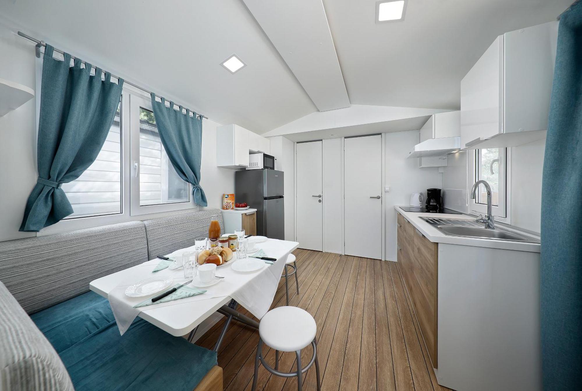 Albatross Mobile Homes On Camping Baia Verde マネルバ・デル・ガルダ エクステリア 写真